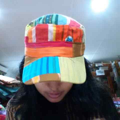 topi tenun