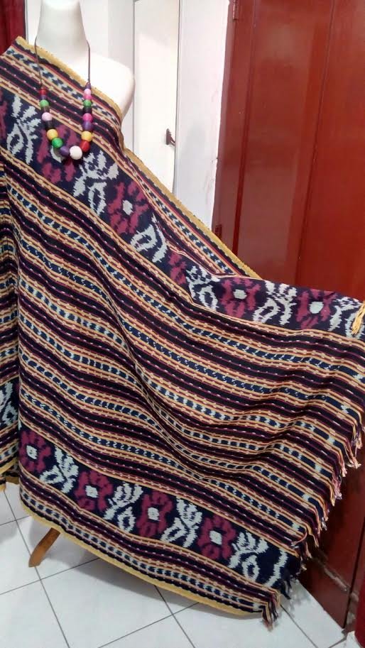 tenun ikat blangket